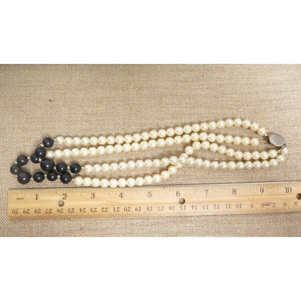 VINTAGE DOUBLE ROW PEARL NECKLACE - Picture 5 of 5